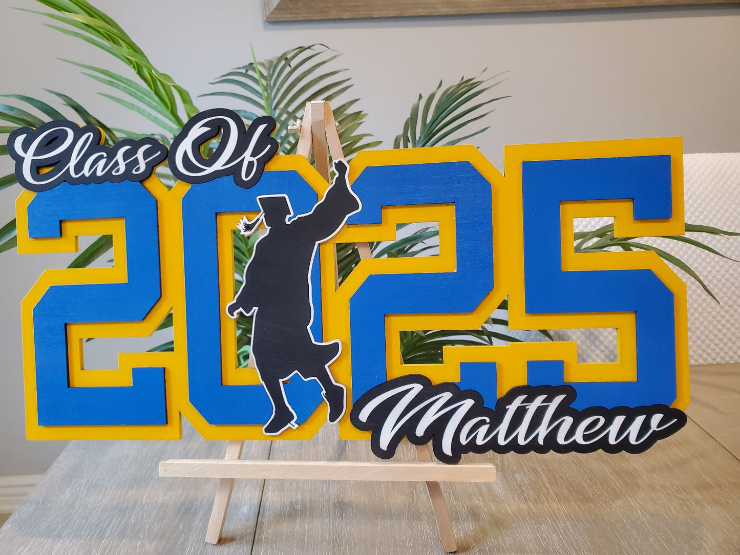 Class of 2025 Personalized Graduation Sign With Grad Silhouette