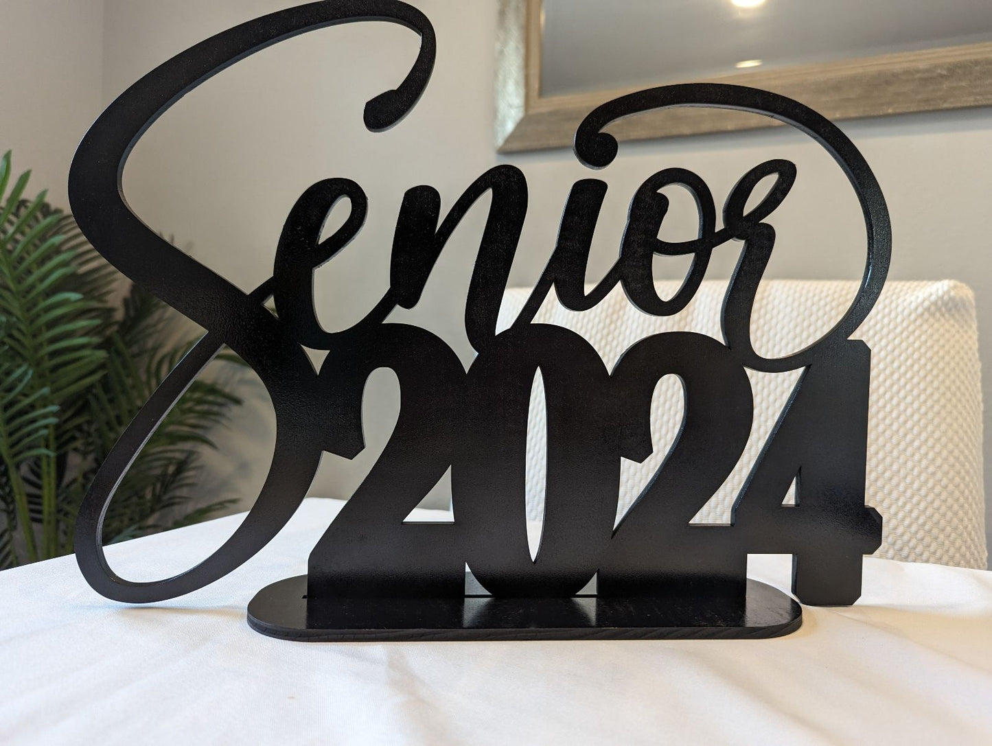 Senior 2025 Wooden Sign with a Stand
