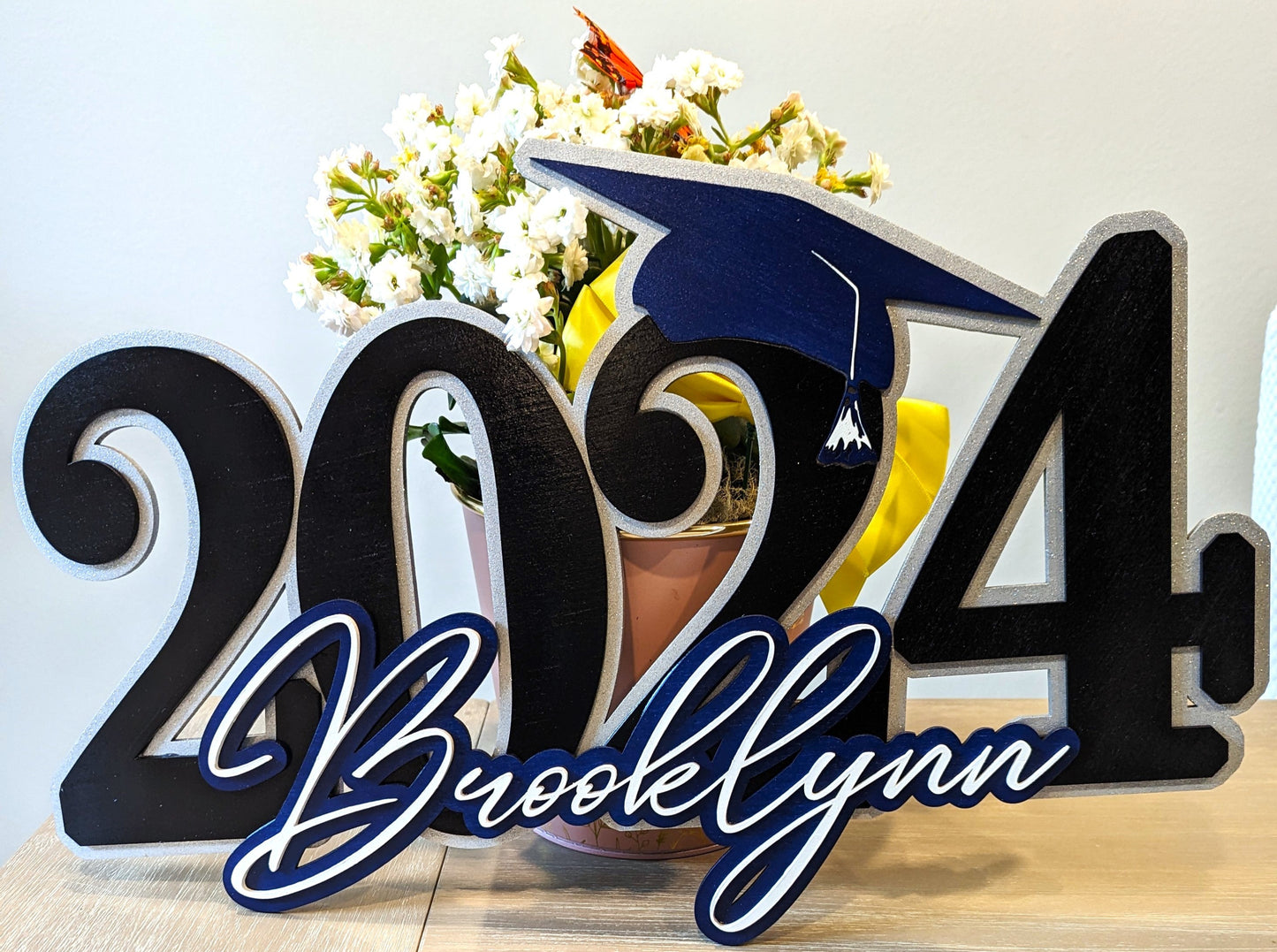 Personalized 2025 Graduation Signs